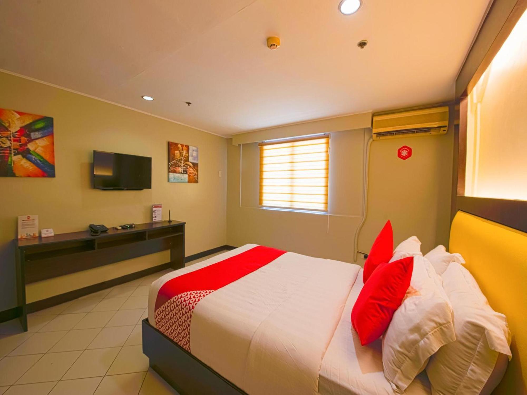 Oyo 115 Northridge Mansions Hotel Quezon City Exterior foto